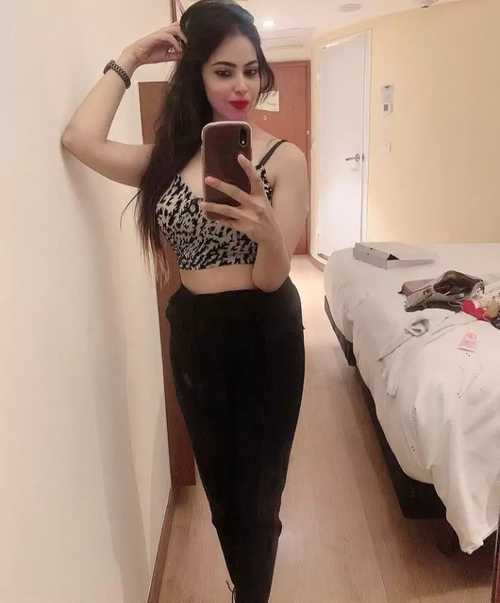 Swata singh noida Escorts service